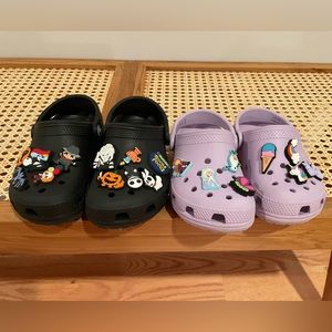 2 pairs Crocs